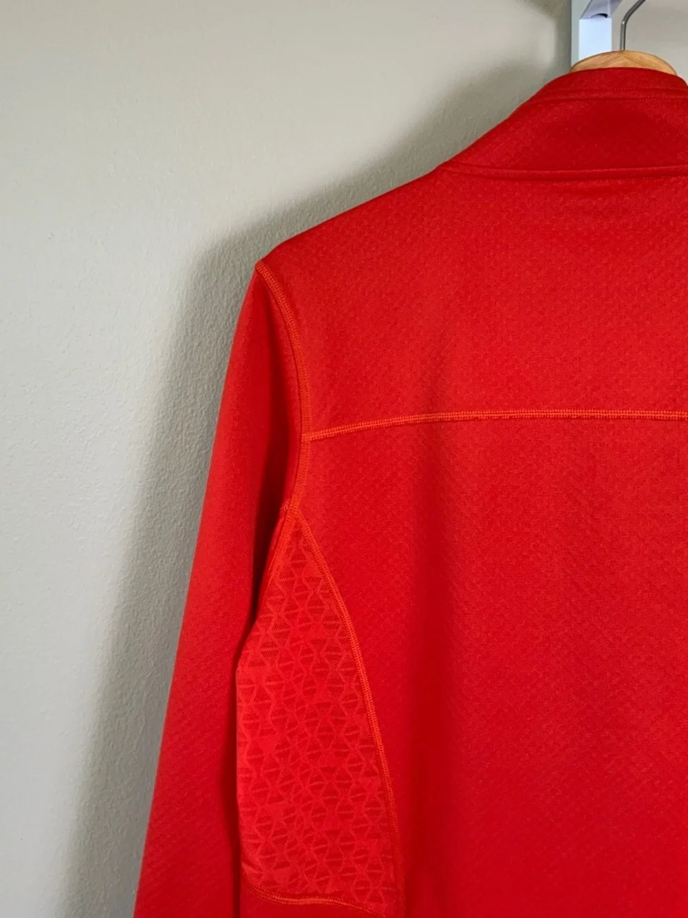 The North Face Half Zip Textured Performance Long Sleeve Pullover